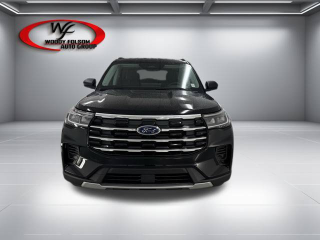 New 2026 Ford Explorer Active RWD image 2