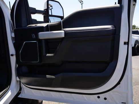 Used 2020 Ford F250 Lariat w/ Lariat Ultimate Package AWD/4WD image 50