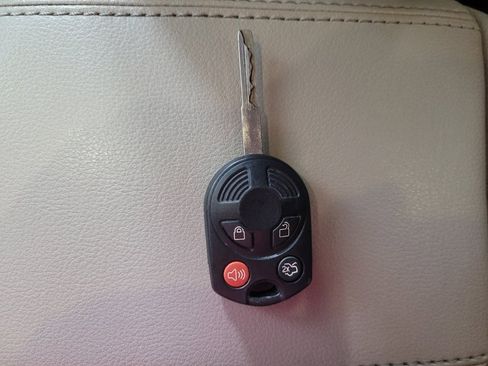 Used 2015 Ford Escape SE w/ Equipment Group 201A image 32