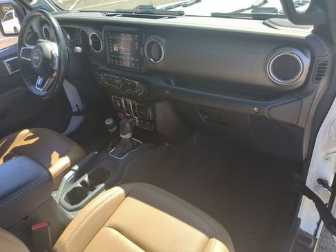 Used 2021 Jeep Wrangler Unlimited Rubicon AWD/4WD image 21