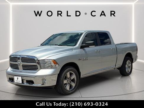 Used 2016 RAM 1500 Lone Star AWD/4WD image 7