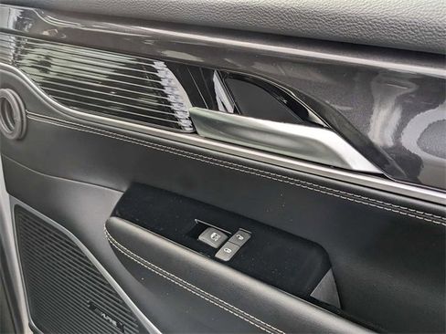 New 2024 Jeep Wagoneer 4WD w/ Premium Group I image 33