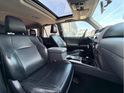 Used 2011 Toyota 4Runner SR5 w/ Premium Pkg w/Leather image 4