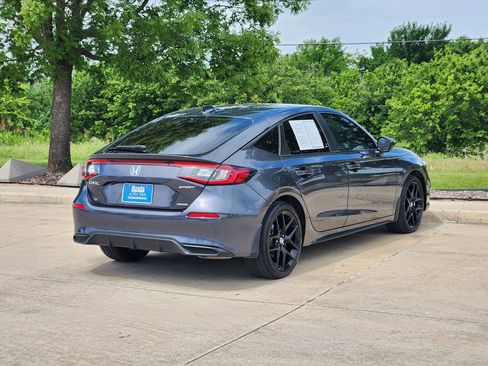 Used 2025 Honda Civic Sport image 5