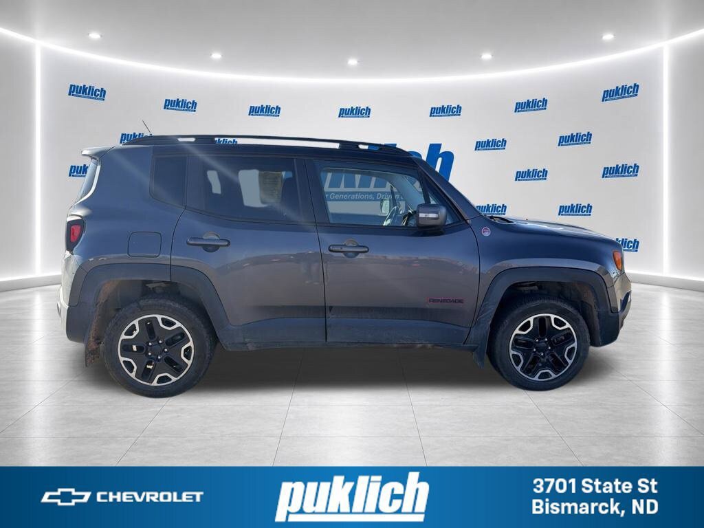 Used 2016 Jeep Renegade Trailhawk AWD/4WD image 6