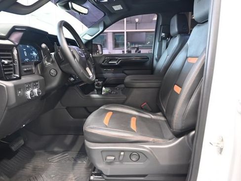 Used 2023 GMC Sierra 1500 AT4 w/ Technology Package AWD/4WD image 12