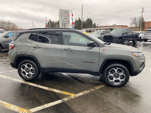 Used 2022 Jeep Compass Trailhawk w/ Trailhawk Convenience Group image 6