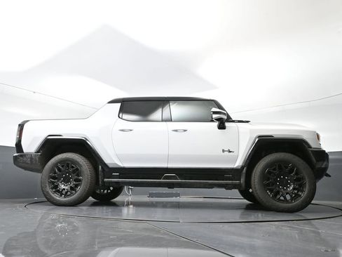 New 2025 GMC Hummer EV 2X image 47