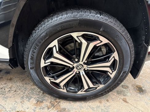 Used 2021 Toyota RAV4 XSE image 9