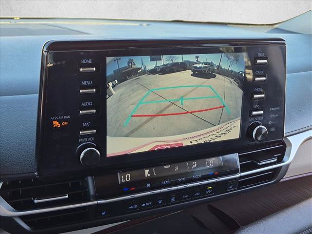 Used 2023 Toyota Sienna XLE w/ XLE Plus Package AWD/4WD image 14