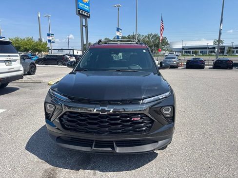 Used 2025 Chevrolet TrailBlazer RS w/ Convenience Package FWD image 2