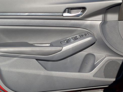 New 2025 Nissan Altima 2.5 SV image 12