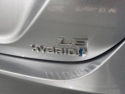 Used 2022 Toyota Camry LE image 10