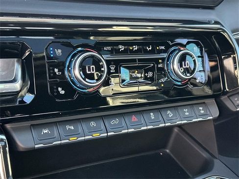 Used 2024 GMC Sierra 1500 AT4X w/ AT4X AEV Edition image 38