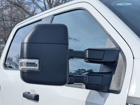 New 2026 Ford F450 XL w/ XL Chrome Package image 13