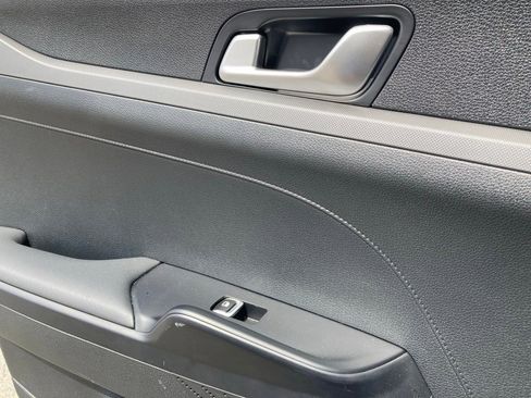 Used 2025 Kia K5 LXS image 10