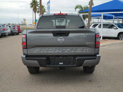 Used 2025 Nissan Frontier SV w/ SV Convenience Package image 6