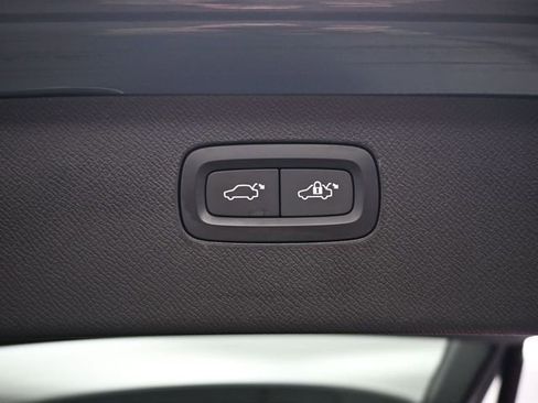 Used 2023 Volvo XC90 T8 Plus image 32