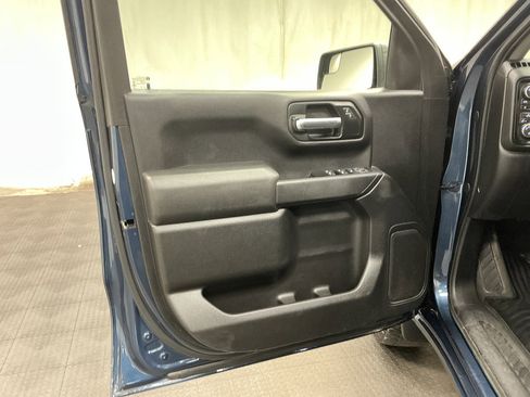 Used 2019 Chevrolet Silverado 1500 Custom Trail Boss w/ Custom Convenience Package AWD/4WD image 20