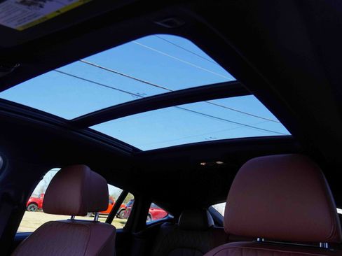 Used 2023 BMW X6 xDrive40i w/ M Sport Package image 14