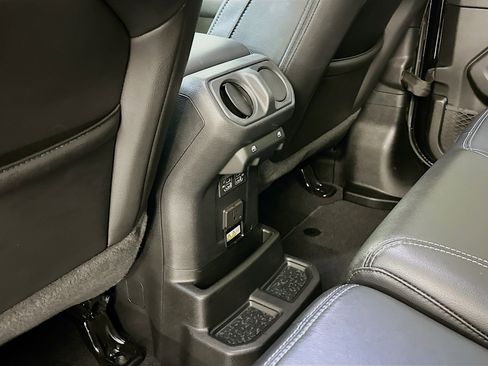 Used 2023 Jeep Wrangler Unlimited Sahara w/ Cold Weather Group AWD/4WD image 28