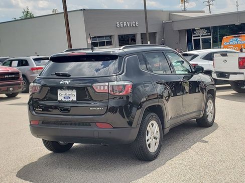 Used 2018 Jeep Compass Sport w/ Tech Group FWD image 5