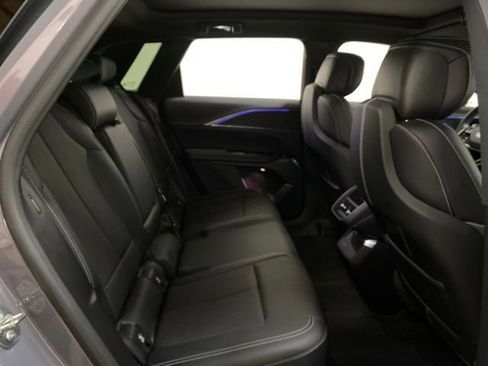 Used 2024 Cadillac Lyriq Sport RWD image 78