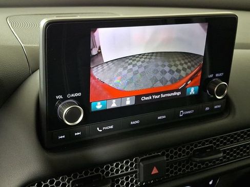 Used 2023 Honda HR-V Sport image 4