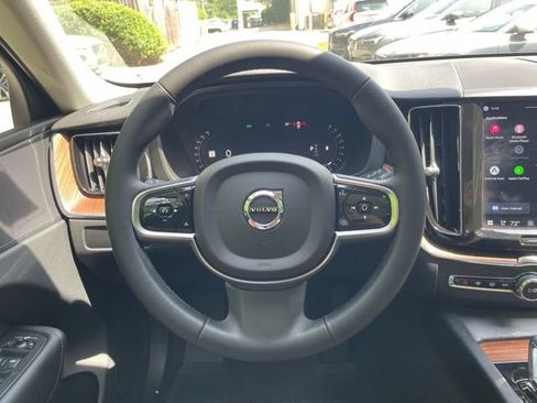 Certified 2023 Volvo XC60 B5 Plus w/ Climate Package AWD/4WD image 19