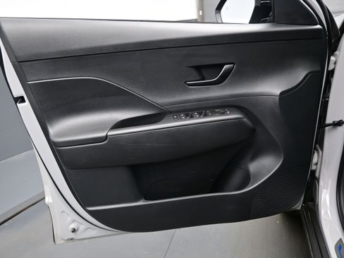 Certified 2026 Hyundai Kona SEL Sport AWD/4WD image 9