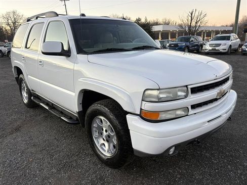 Used 2004 Chevrolet Tahoe Z71 w/ Z71 Preferred Equipment Group image 6