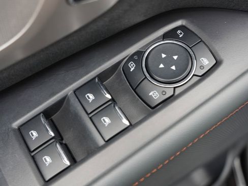 Used 2025 Ford Expedition Active AWD/4WD image 27