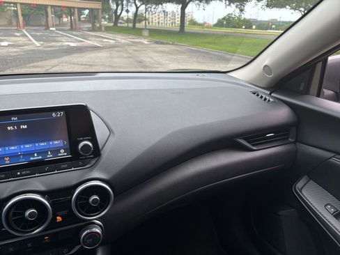 Used 2025 Nissan Sentra S FWD image 30