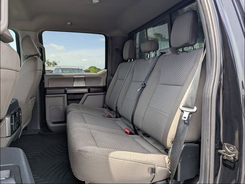Used 2022 Ford F250 XLT w/ XLT Premium Package AWD/4WD image 17