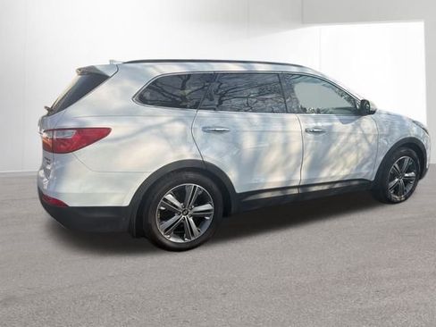 Used 2016 Hyundai Santa Fe Limited w/ Option Group 04 image 10