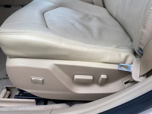 Used 2008 Cadillac CTS 3.6 w/ Luxury Level Two Package image 17