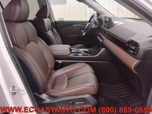 Used 2025 Honda Pilot Elite image 15