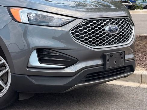 Used 2024 Ford Edge SEL AWD/4WD image 3