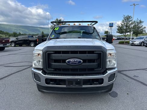 Used 2012 Ford F250 XL w/ PWR Equipment Group AWD/4WD image 2