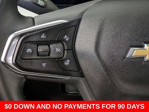 Used 2025 Chevrolet Trax LT w/ LT Convenience Package FWD image 20