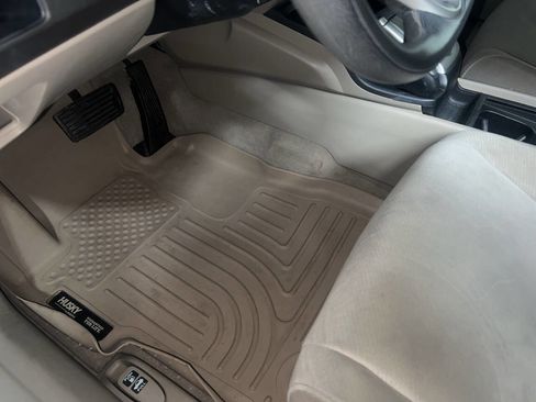 Used 2011 Honda Civic LX image 22