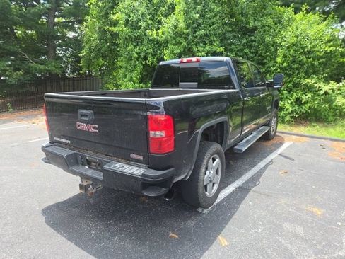 Used 2015 GMC Sierra 2500 SLT w/ Duramax Plus Package AWD/4WD image 3