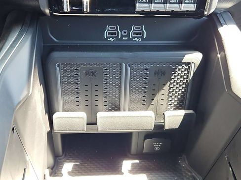 New 2026 RAM 3500 Laramie AWD/4WD image 26