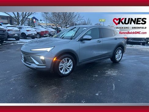 Used 2025 Buick Envista Preferred image 12