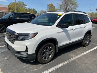 Used 2025 Honda Passport TrailSport video 1