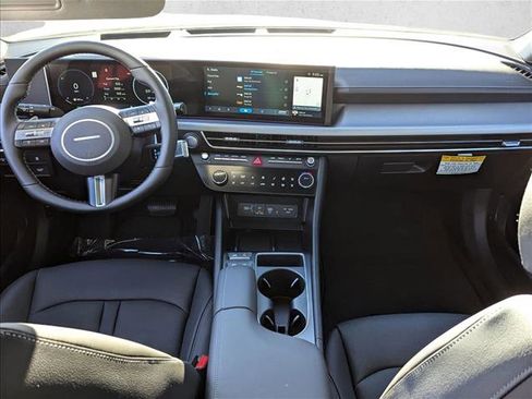 Used 2025 Hyundai Sonata Limited FWD image 14