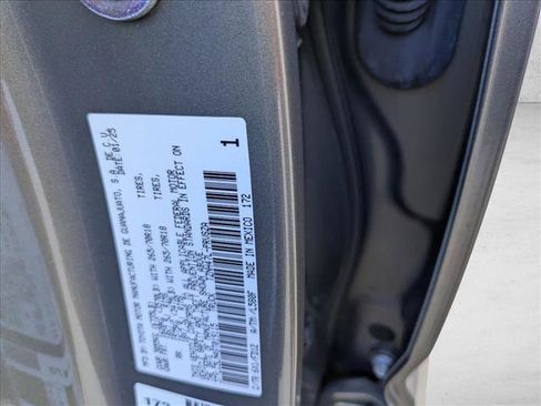 Certified 2025 Toyota Tacoma TRD Off-Road image 23