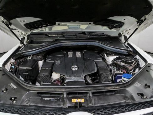 Used 2017 Mercedes-Benz GLS 450 4MATIC image 35