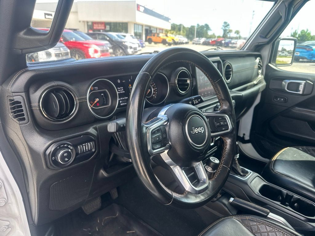 Used 2022 Jeep Gladiator Overland AWD/4WD image 13