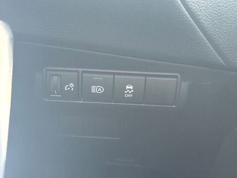 New 2026 Toyota Corolla Cross LE AWD/4WD image 33